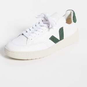 Veja Women’s V-12 Sneaker